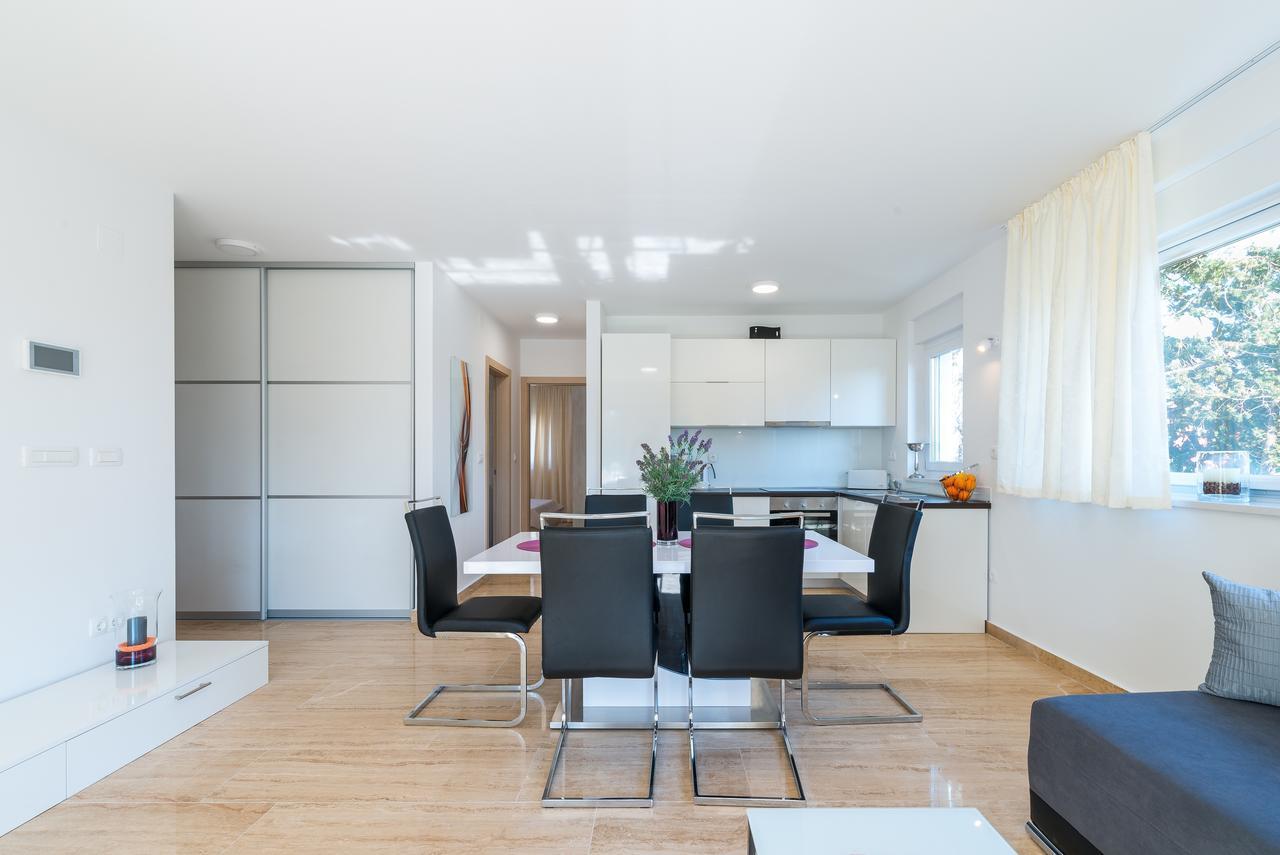 Apartments Corkovic Vir Exterior photo